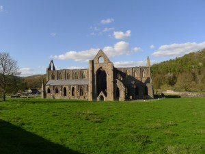 tintern abbey, ca 15km vor monmouth