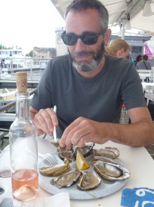 Frische Austern am Hafen